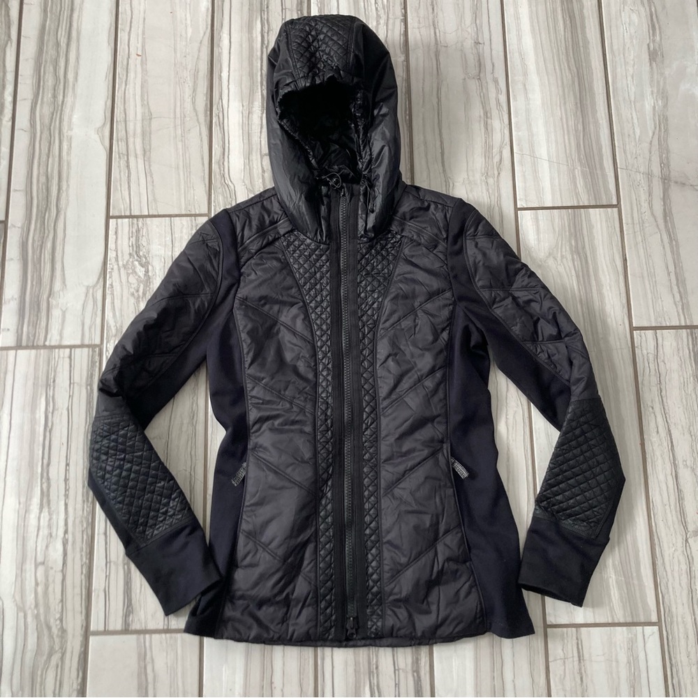 Athleta insulated jacket. EUC